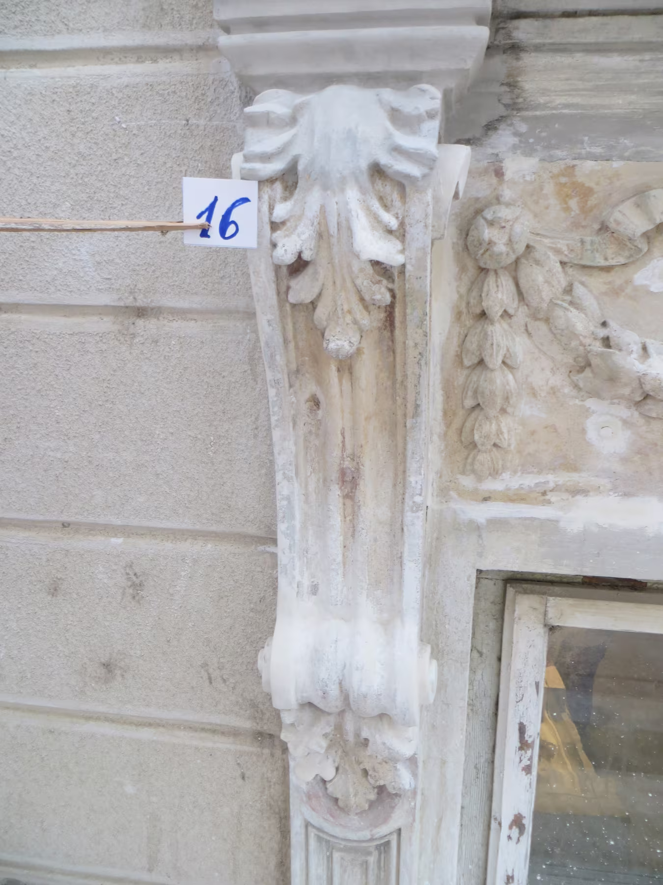 Sulina — restaurare baroc — Consolă restaurată